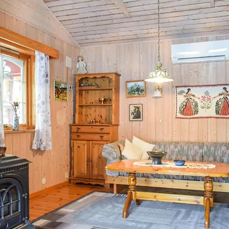 3 Bedroom Cozy In Olensvag * Vaka