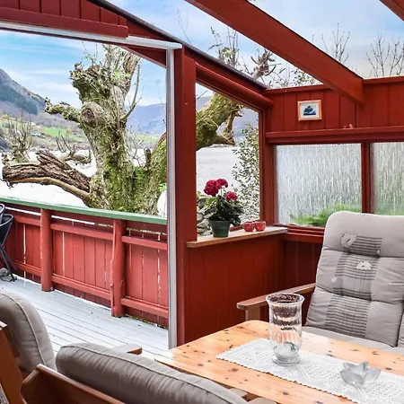 3 Bedroom Cozy Home In Olensvag 펜션 Vaka