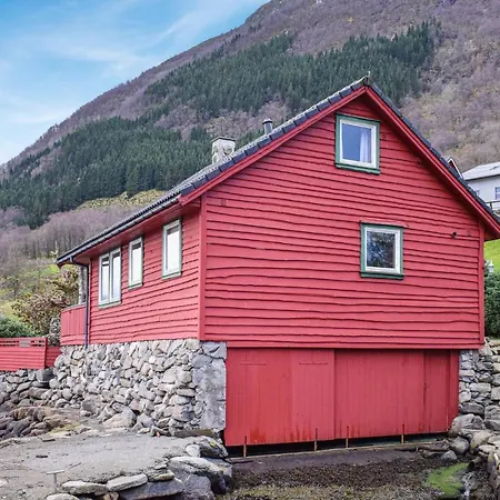 3 Bedroom Cozy Home In Olensvag 펜션 *